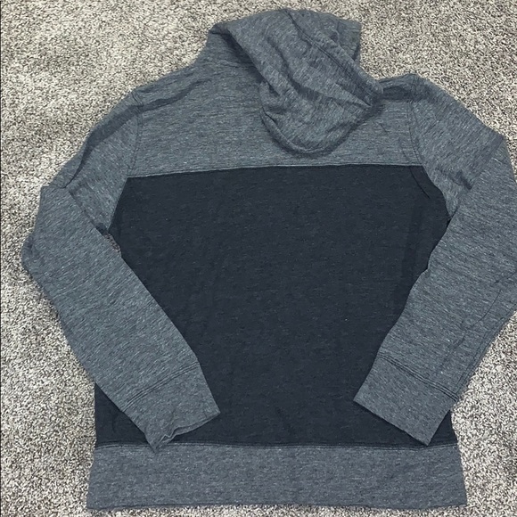 American Eagle Sweatshirt - Picture 4 of 4